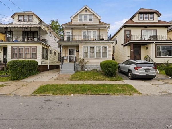 218 Cambridge Avenue , Buffalo, NY 14215