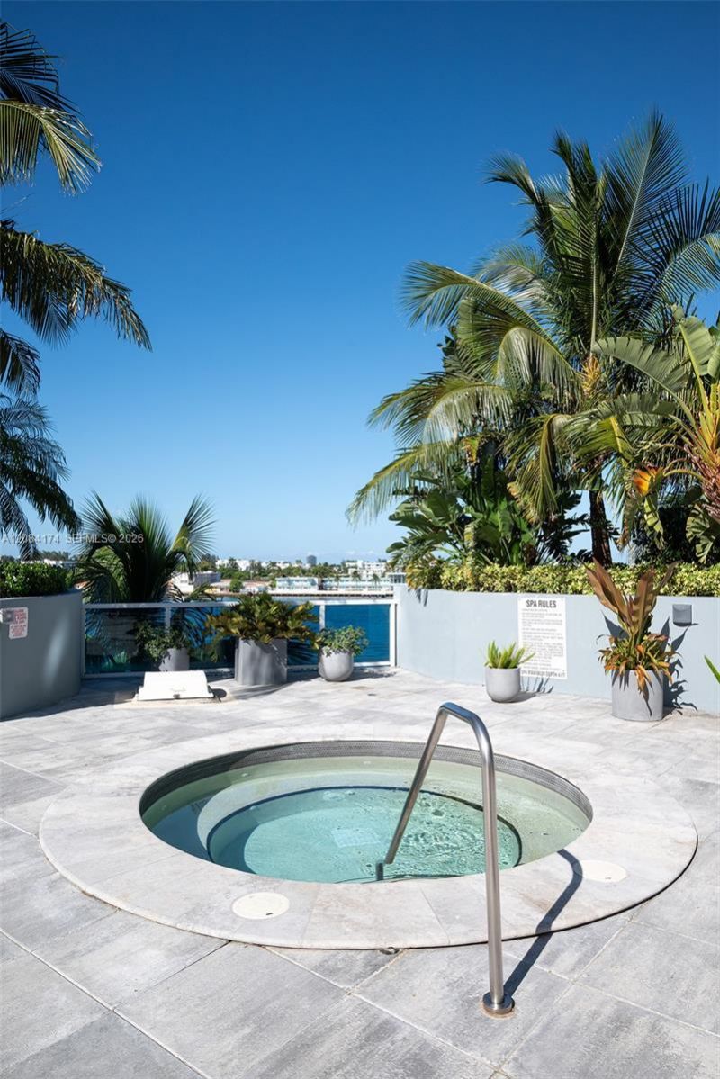 1881 79th St Cswy, Unit 1901, North Bay Village, FL 33141 Photo