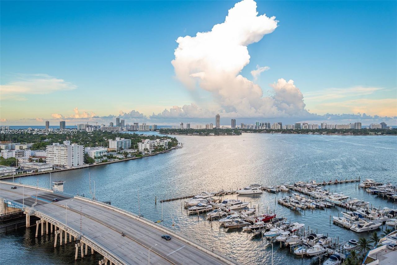1881 79th St Cswy, Unit 1901, North Bay Village, FL 33141 Photo