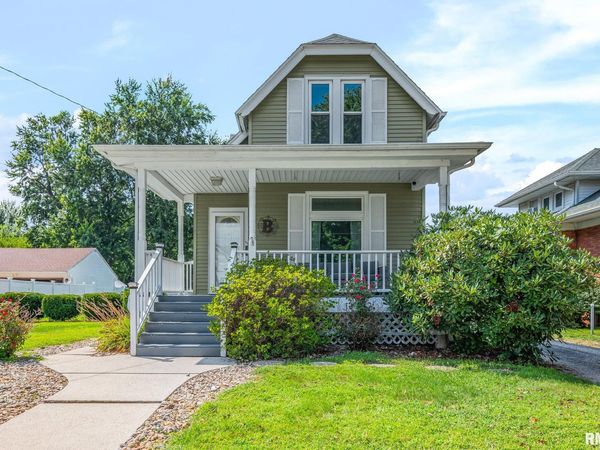 1048 BEECHER Avenue, Galesburg, IL 61401