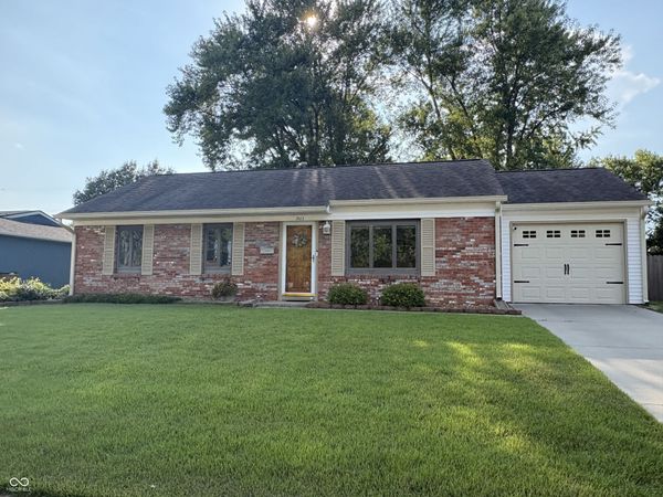 3022 Desoto Way , Columbus, IN 47203