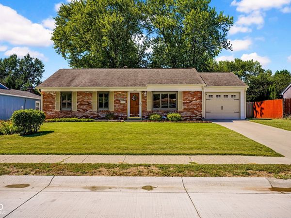 3022 Desoto Way , Columbus, IN 47203