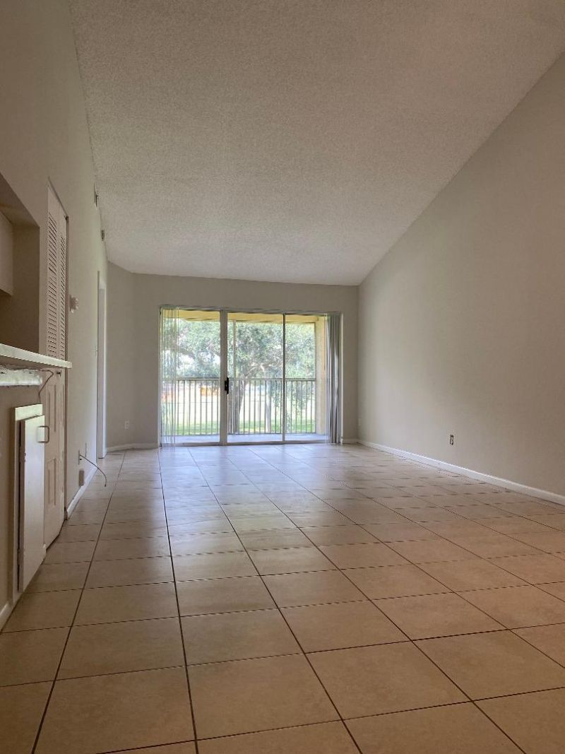 1095 Coral Club Drive, Unit 1095, Coral Springs, FL 33071 Photo
