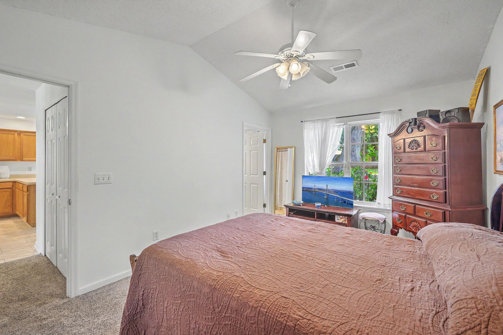 122 Taylor Circle Photo 13
