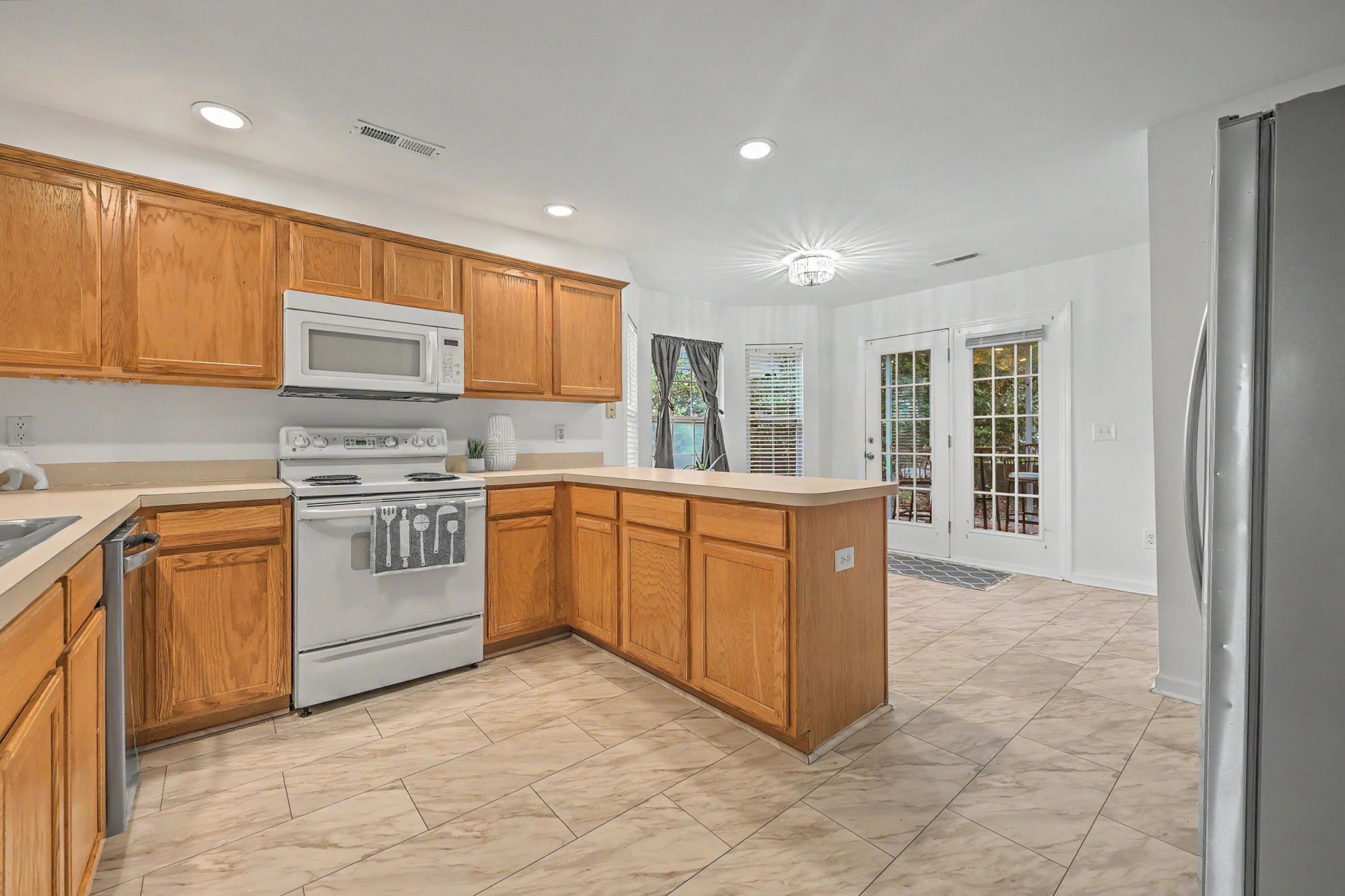 122 Taylor Circle Photo 9