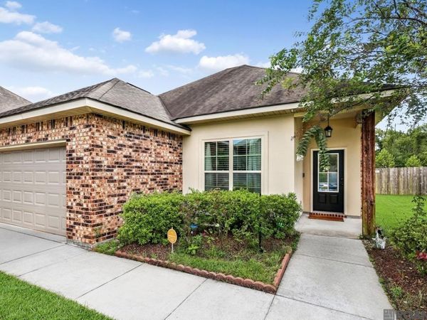 39183 Superior Wood Ave, Gonzales, LA 70737