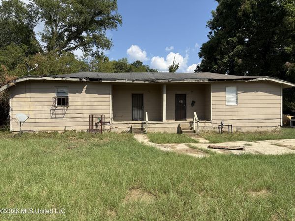 1840 Barrett Avenue, Jackson, MS 39204