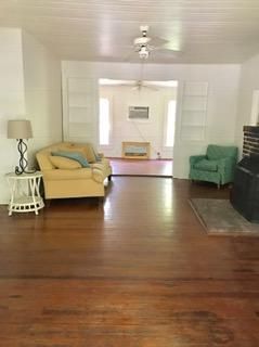 2068 Ion Avenue Photo 4