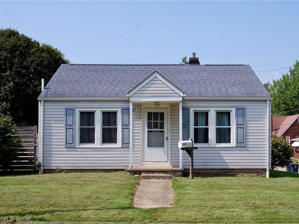 2464 Nesbitt Avenue, Akron, OH 44314