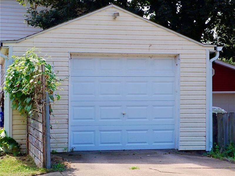 2464 Nesbitt Avenue, Akron, OH 44314 Photo 5