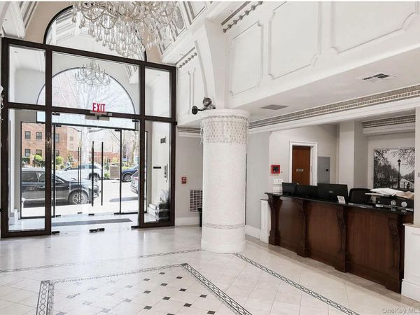 63-36 99 street, Unit 4h, Rego Park, NY 11374