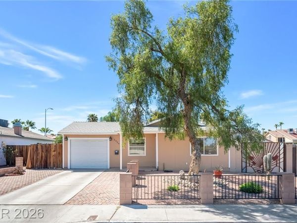 2524 Valparaiso Street, Las Vegas, NV 89108