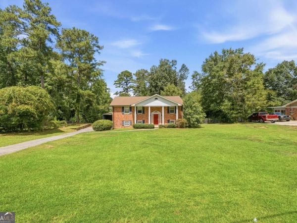1920 Long Ridge Drive, Macon, GA 31211