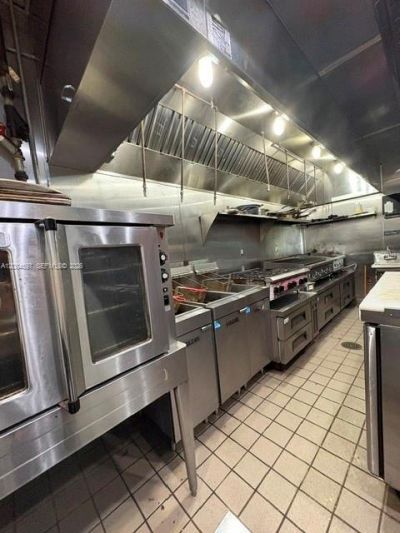 4372 N State Rd 7 , Coconut Creek, FL 33073 Photo