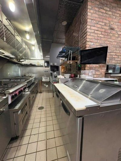 4372 N State Rd 7 , Coconut Creek, FL 33073 Photo