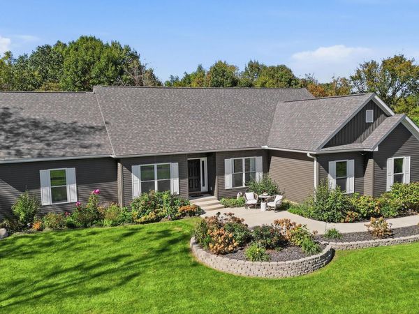 6377 Harrisburg Georgesville, Grove City, OH 43123
