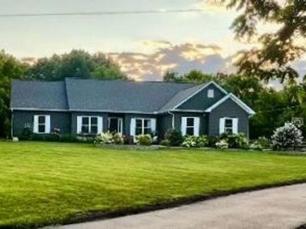 6377 Harrisburg Georgesville , Grove City, OH 43123