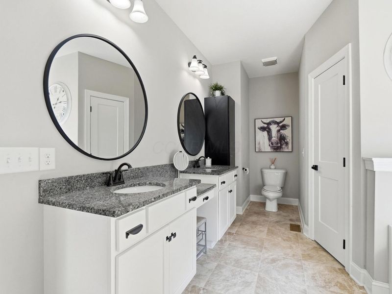 6377 Harrisburg Georgesville, Grove City, OH 43123 Photo 20