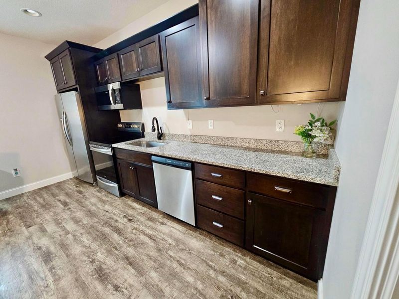 6377 Harrisburg Georgesville, Grove City, OH 43123 Photo 30