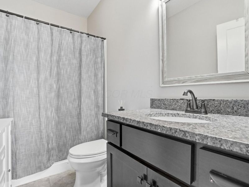6377 Harrisburg Georgesville, Grove City, OH 43123 Photo 37