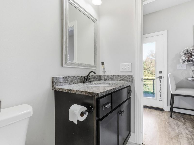 6377 Harrisburg Georgesville, Grove City, OH 43123 Photo 38