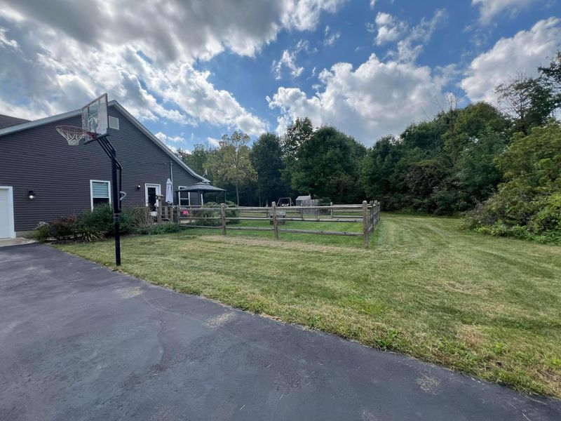 6377 Harrisburg Georgesville, Grove City, OH 43123 Photo 60