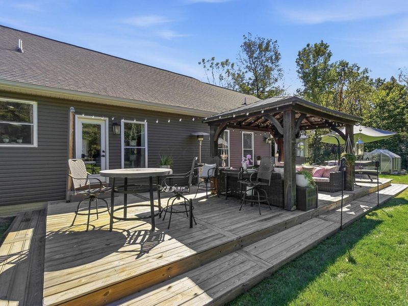 6377 Harrisburg Georgesville, Grove City, OH 43123 Photo 64