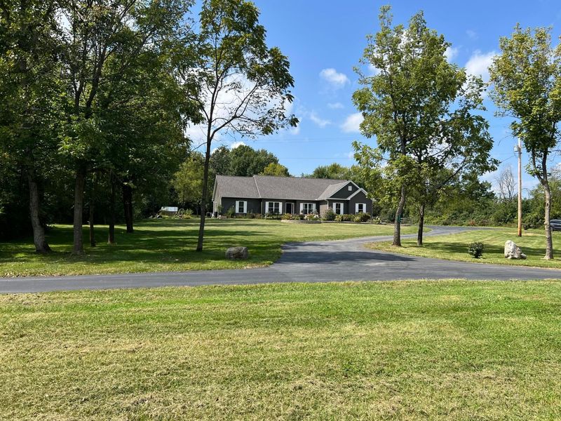 6377 Harrisburg Georgesville, Grove City, OH 43123 Photo 85