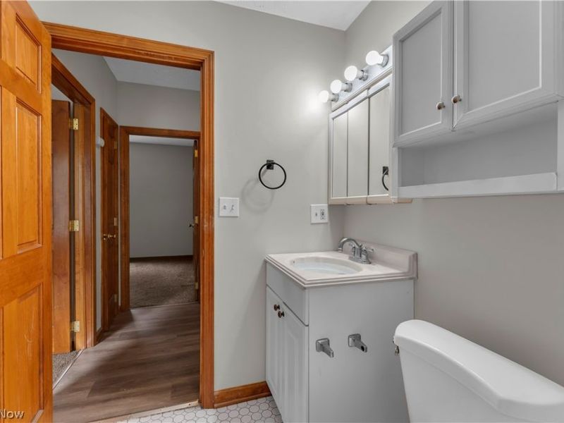 1460 E 204th Street, Unit 1/DN, Euclid, OH 44117 Photo 15