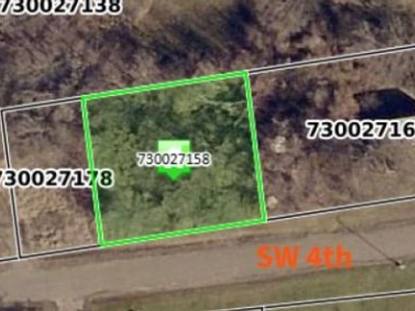 306 SW 4th Street , Wagoner, OK 74467