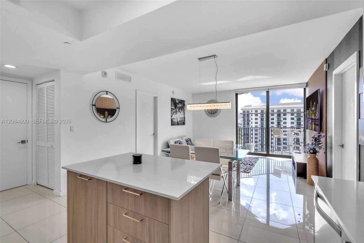 5252 NW 85th Ave, Unit 1709, Doral, FL 33166 Photo
