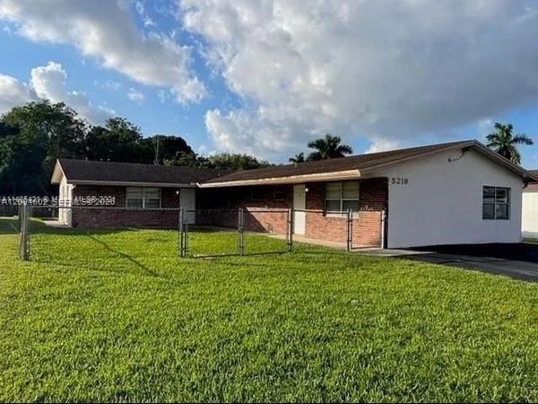 5219 SW 43rd Ter , Unit 2, Dania Beach, FL 33314