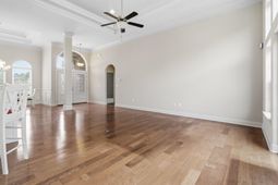 9060 Abingdon Dr. photo 4