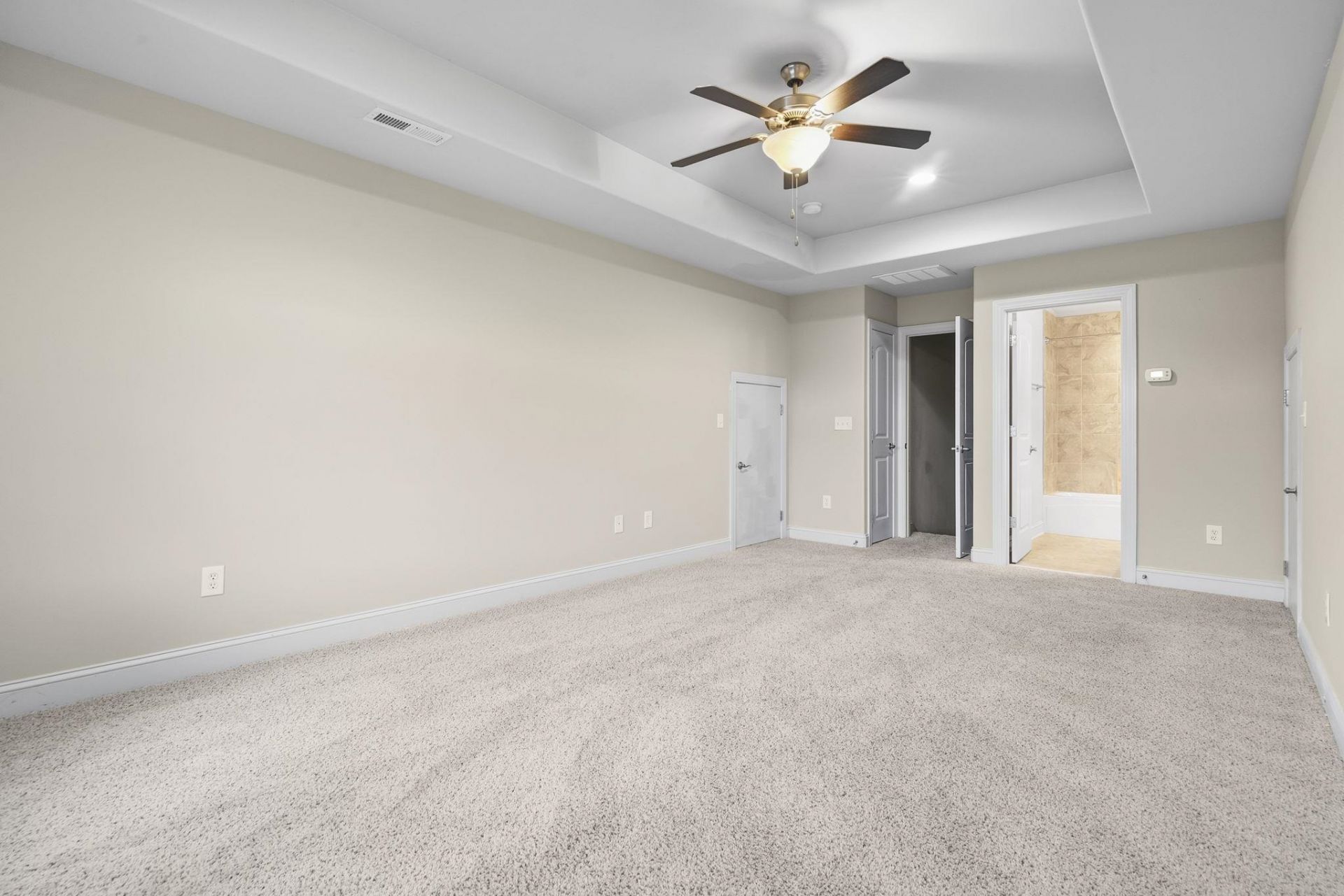 9060 Abingdon Dr. Photo 29