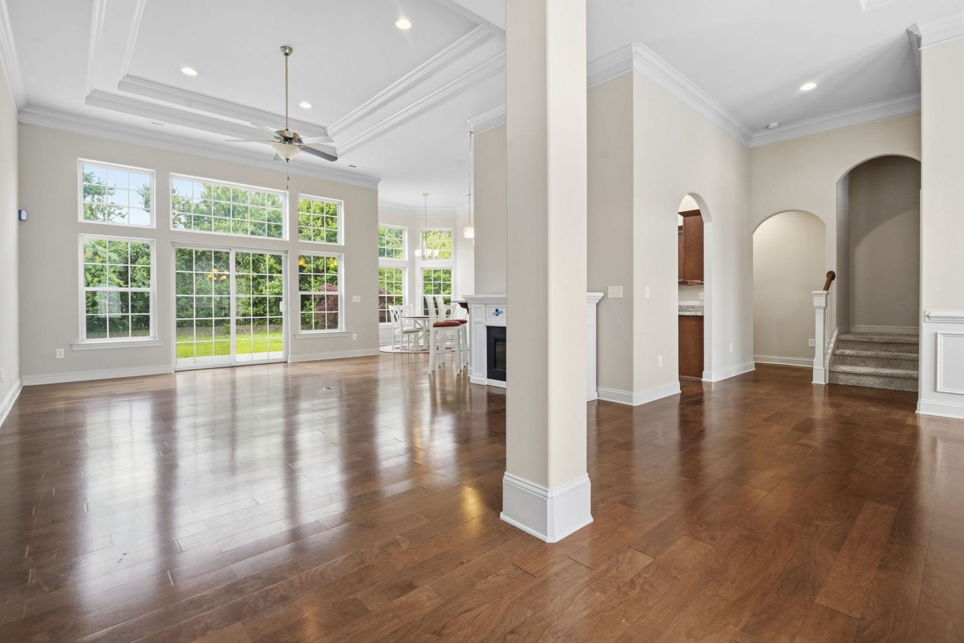9060 Abingdon Dr. Photo 31