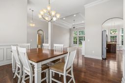 9060 Abingdon Dr. photo 4