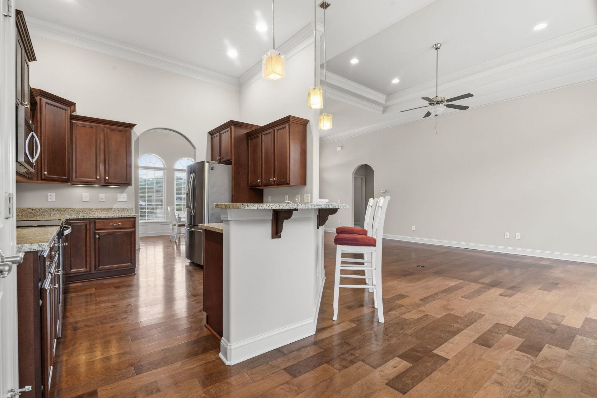 9060 Abingdon Dr. Photo 9