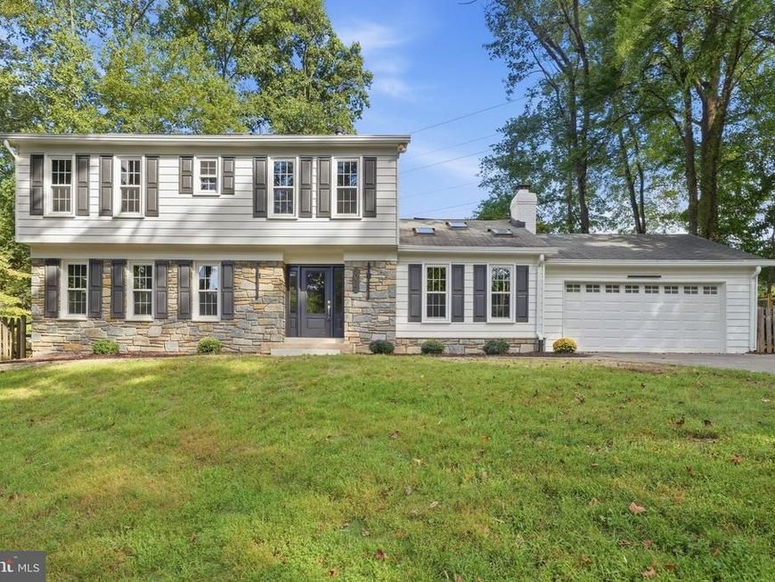 8017 Lakenheath, Potomac, MD 20854 Main Photo