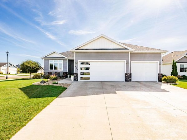 6464 59th Avenue S, Fargo, ND 58104