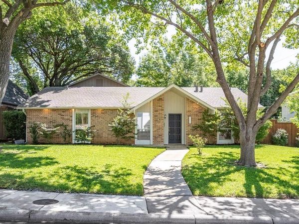 7162 Carrousel Circle, Dallas, TX 75214