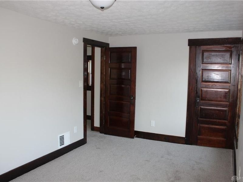130 Knecht Drive, Dayton, OH 45405 Photo 15