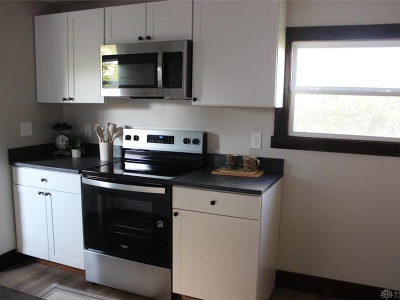 130 Knecht Drive, Dayton, OH 45405 Photo 7