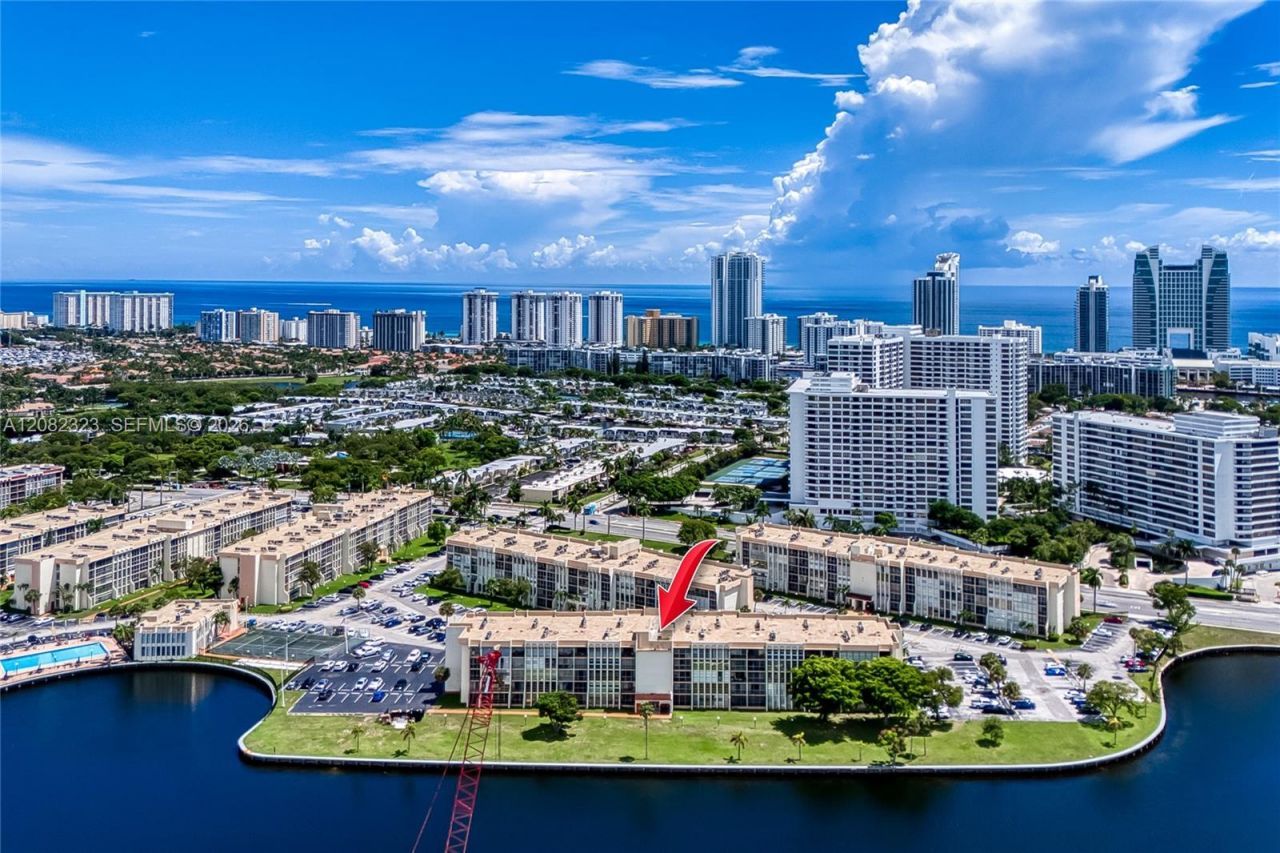 601 Three Islands Blvd , Unit 304, Hallandale Beach, FL 33009 Photo