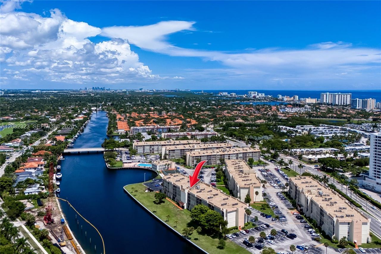 601 Three Islands Blvd , Unit 304, Hallandale Beach, FL 33009 Photo
