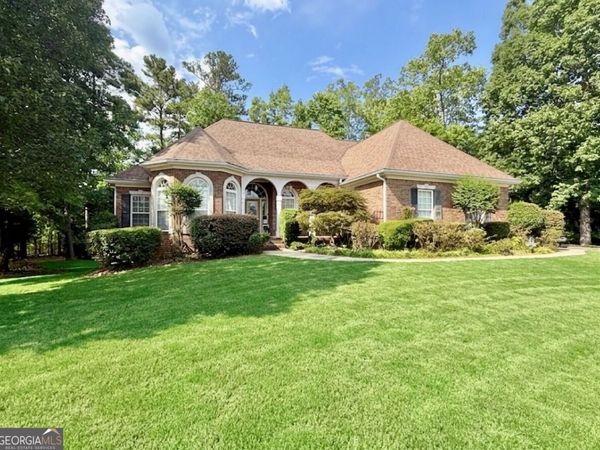 280 Sunderland Circle, Fayetteville, GA 30215