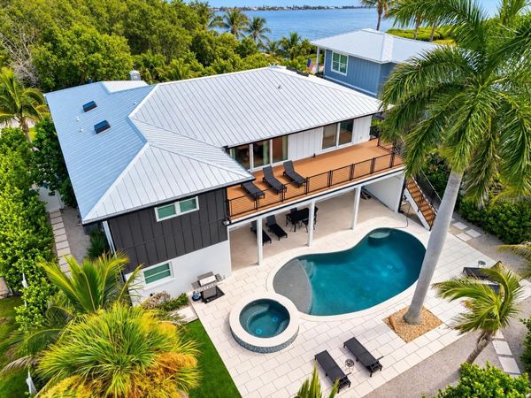 405 28TH STREET , HOLMES BEACH, FL 34217