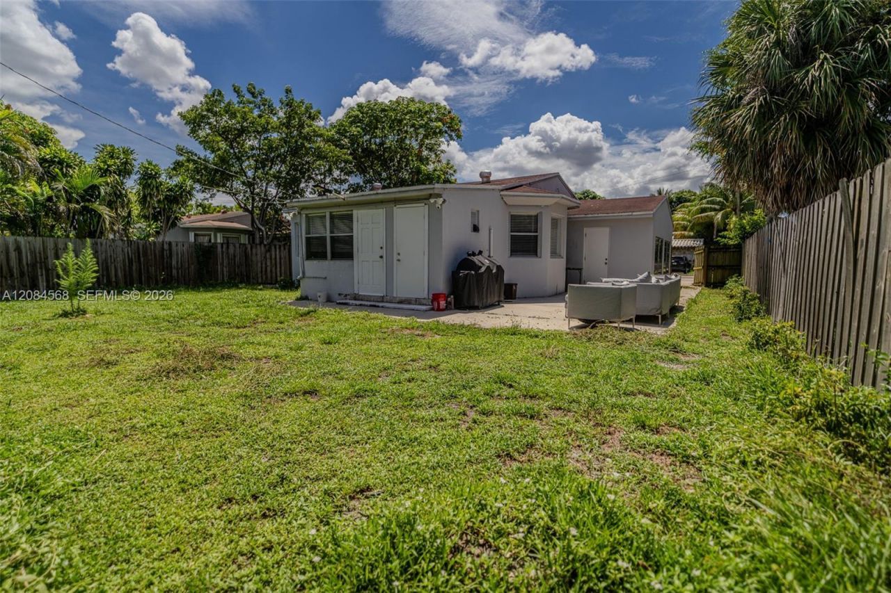 2533 Wiley St, Hollywood, FL 33020 Photo