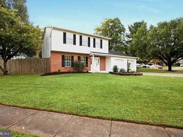 8933 SWEETBRIAR STREET, MANASSAS, VA 20110