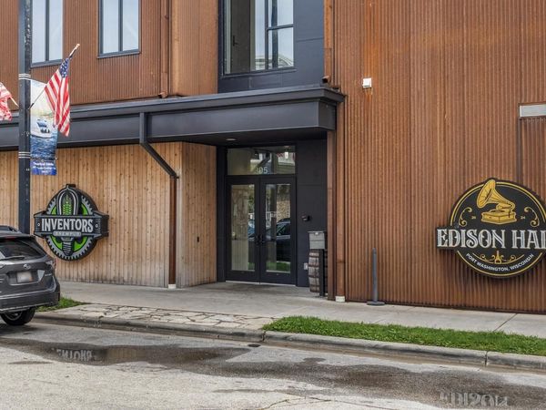 305 E Washington STREET #2, Port Washington, WI 53074