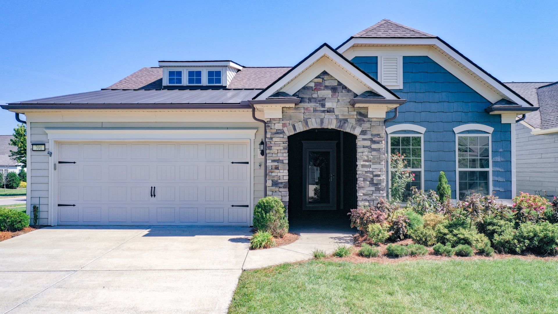 701 Clay Ct, Spring Hill, TN 37174 Main Photo